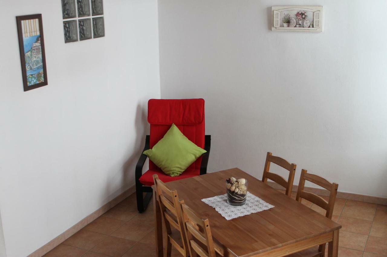 Le Camere Di Aladino 카루가테 외부 사진