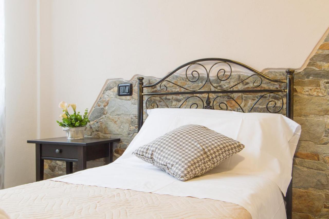 Le Camere Di Aladino 카루가테 외부 사진